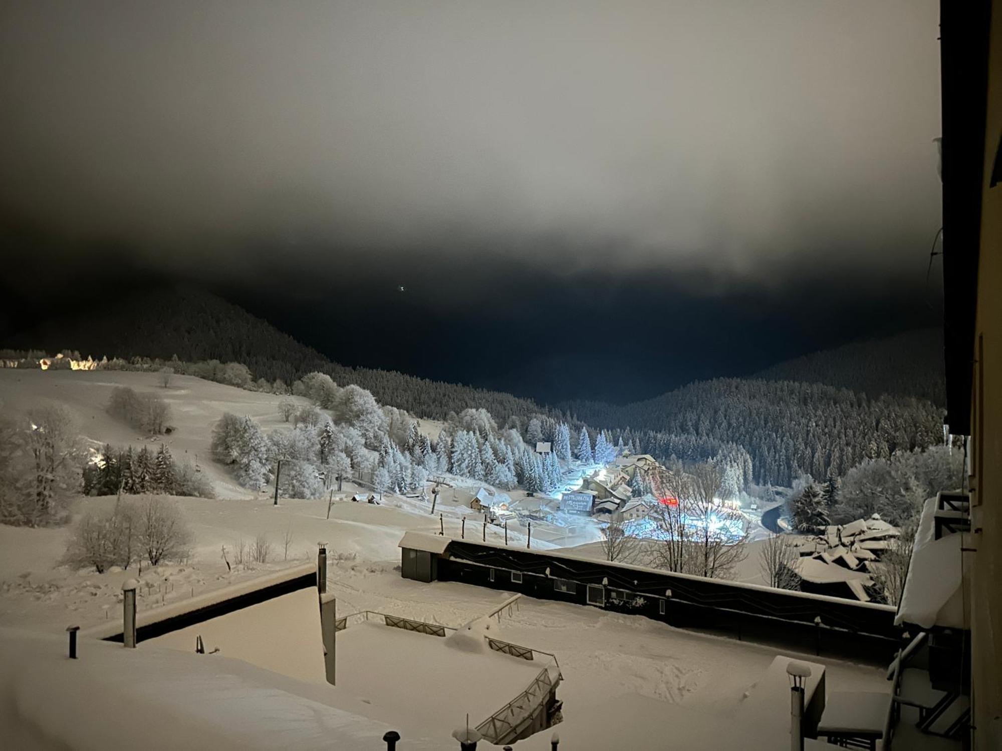 Apartman Forest View Доновали Екстериор снимка